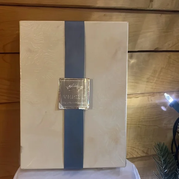 Versai Pearl Necklace - Picture 2 of 7